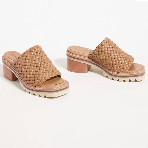 Bernardo Shoes - New Bernardo Sylvie Woven Lug Mules in Sand Glove Beige Size 8